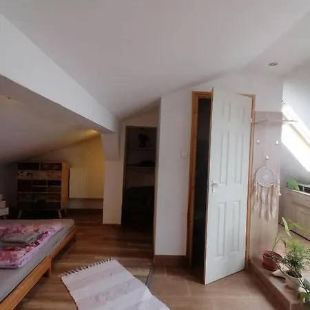 Ujkapu Sunshine Apartmán *