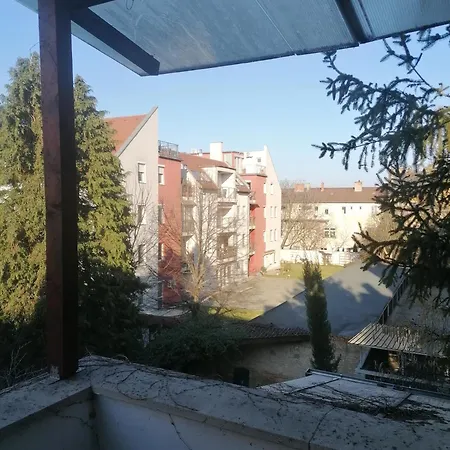 Ujkapu Sunshine Apartmán Ráb
