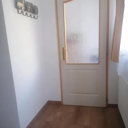 Ujkapu Sunshine * Győr